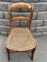 NICE ANTIQUE MAPLE ACCENT CHAIR SOILD