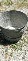 Galvanized mop bucket with handle