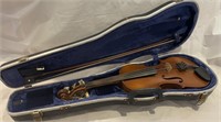 Violin w/ case Copy of Antonius Stradivarius