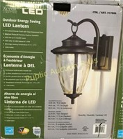 ALTAIR $150 RETAIL OUTDOOR LED LANTERN ATTENTION