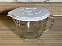 Pampered chef measuring cup -8 cups