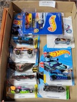 8 ASSORTED NOS HOT WHEELS