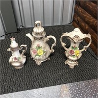 Nuova Capodimonte porcelain vases