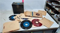 45 RPM Record Case w/ 5 Records & a bunch of Empty