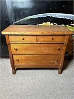 ANTIQ SOLID WOOD CHEST OF DRAWERS