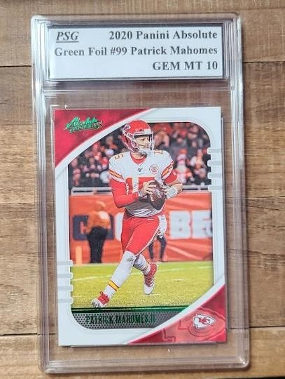 2020 Panini Absolute  Green #99 Patrick Mahomes