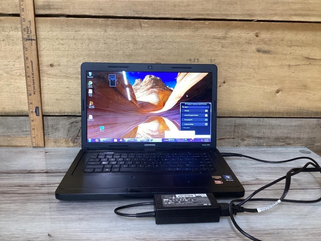 Compaq laptop with charger