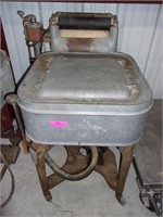 Antique Maytag washing machine, untested