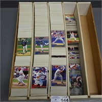 99' & 2000 Topps Baseball Cards