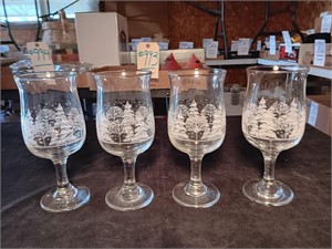 Frosted Christmas Scene Glassware. No Damage