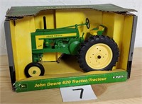 John Deere 620 in box