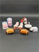 Space ship, Feet, Snoppy, Wiener dog Collectible