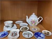 Souvenir plates & flower tea kettle