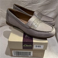 New- Clarks Shoes