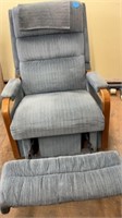 LAZYBOY ROCKER RECLINER COUNTRY BLUE COLOR WITH