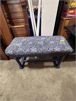 padded bench 16x36x22