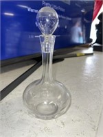 GLASS DECANTER