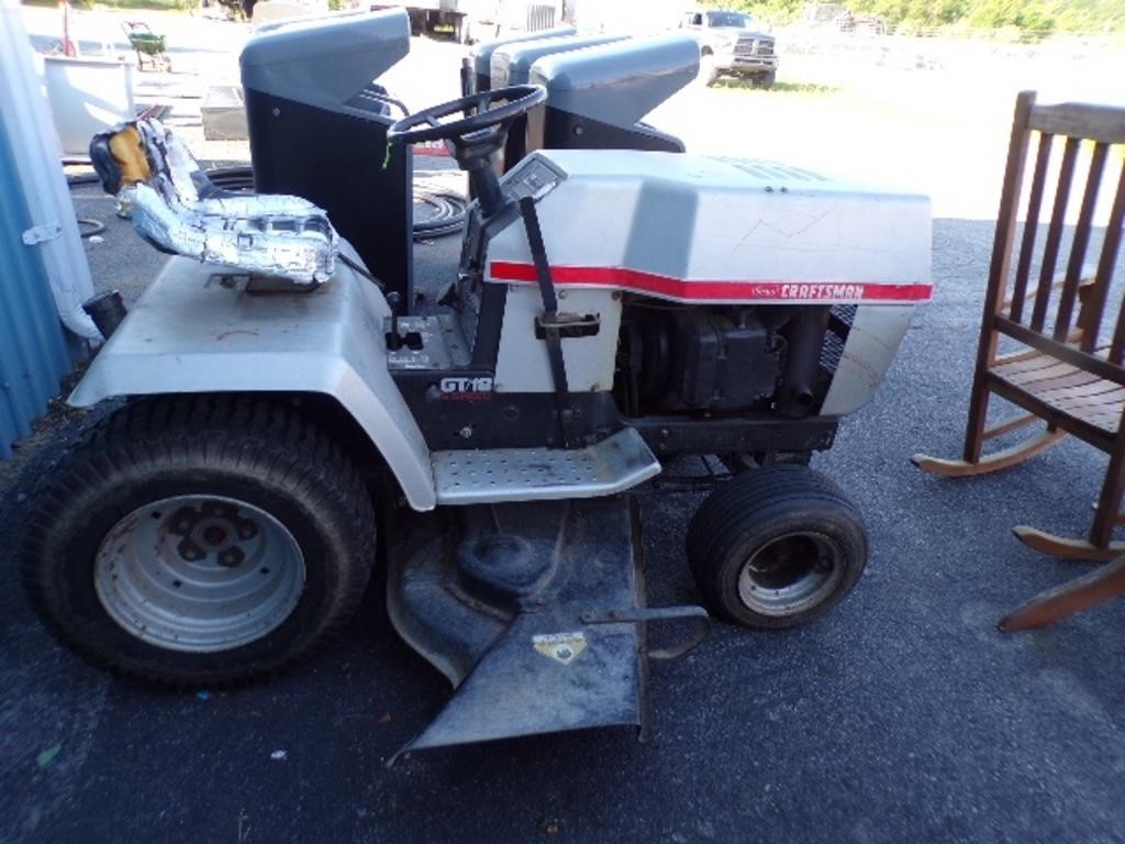 Sears Craftsman 18 HP Riding Mower Runs Mows