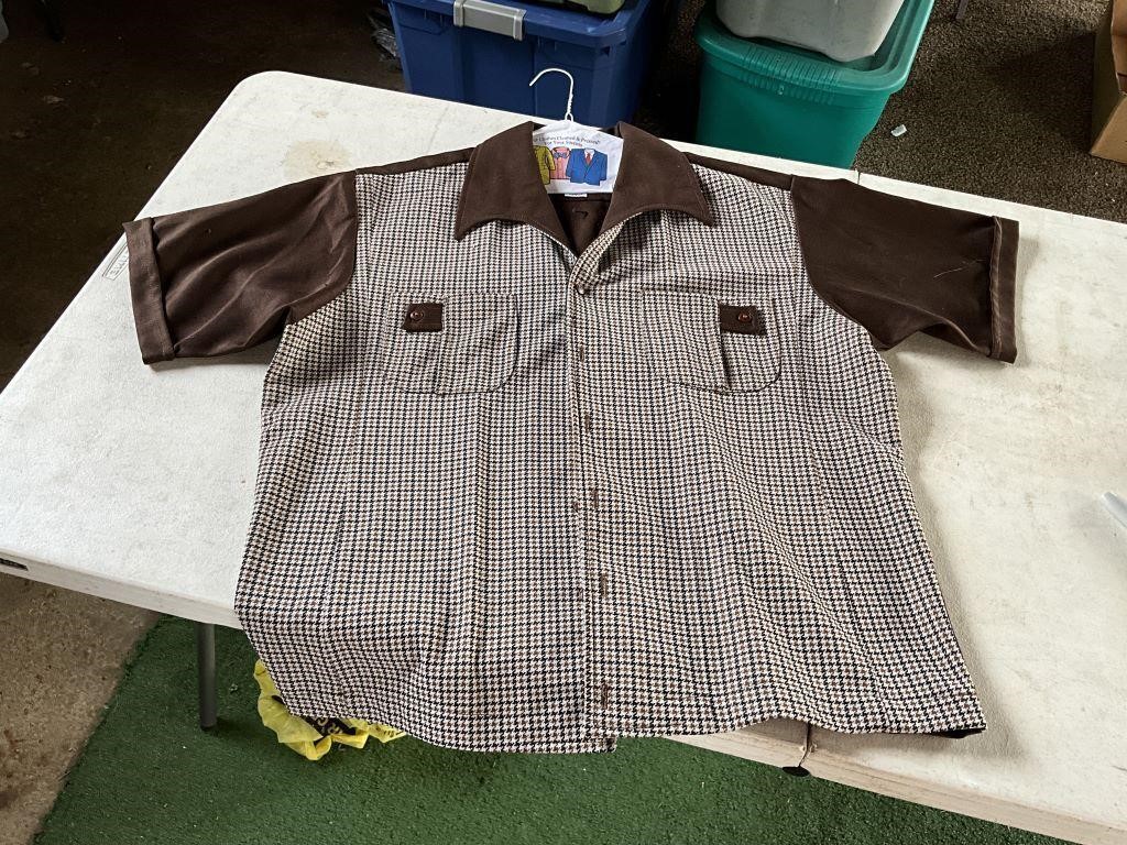 Mid-century style shirt size large