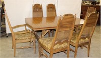 Pulaski Retro Dining Table & 6 Chairs