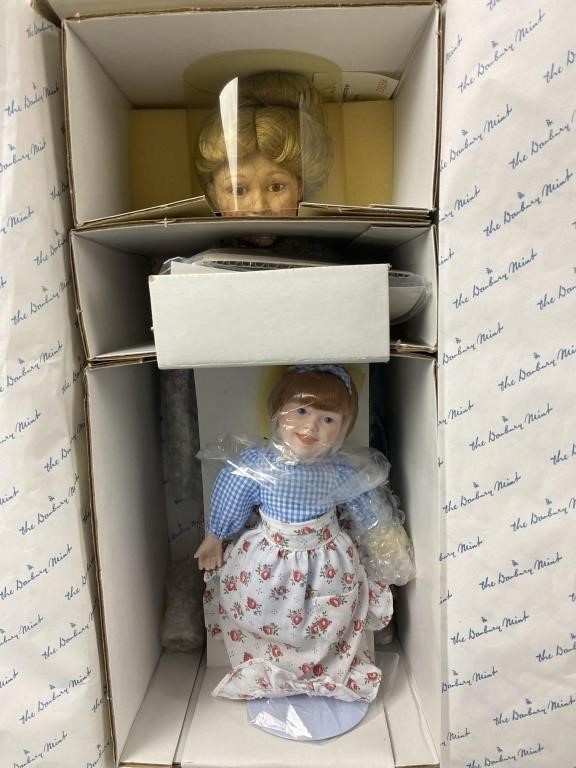 VINTAGE DANBURY MINT "IS IT SWEET ENOUGH?" DOLLS