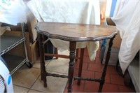 ANTIQUE 1/2 WALL TABLE (AS FOUND)