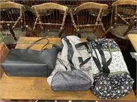 (3) VICTORIAS SECRET BAGS INCLUDING (2) DUFFEL