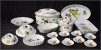 Royal Worcester porcelain tureen, trays &