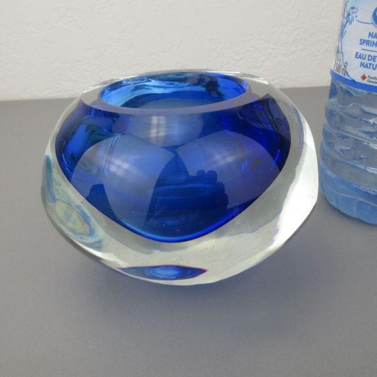 Fifth Avenue Vintage Crystal Faceted Paperweight