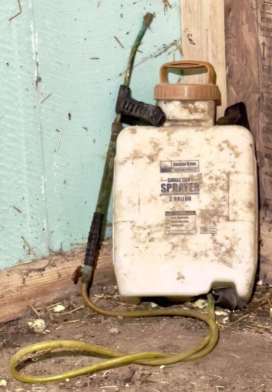 Back pack sprayer & 2 unmarked chemicals