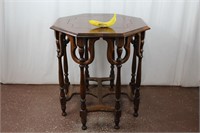 Vintage Octagon Side Table W/Stretcher Base