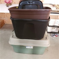 3 totes w/ lids