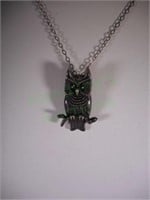 Vintage sterling silver OWL pendant and neck chain