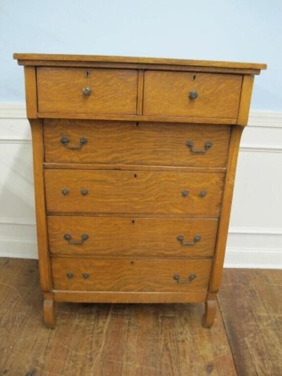 OAK 6 DRAWE CHEST.  1940'S  CLEAN AND READY TO GO