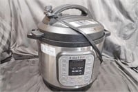 Instant Pot IP-DUO Pressure Cooker