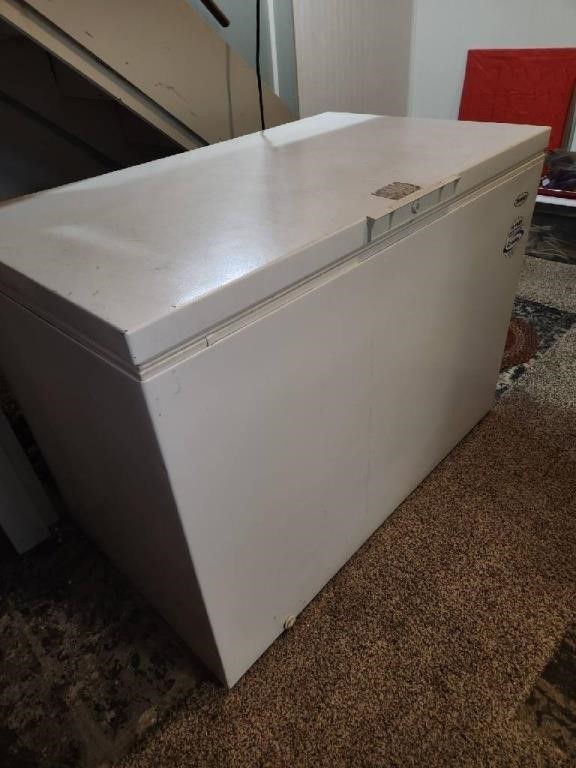 14.8 cubic ft chest freezer Crosby