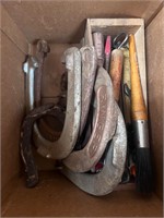 Lot of VTG tools, horseshoes and more