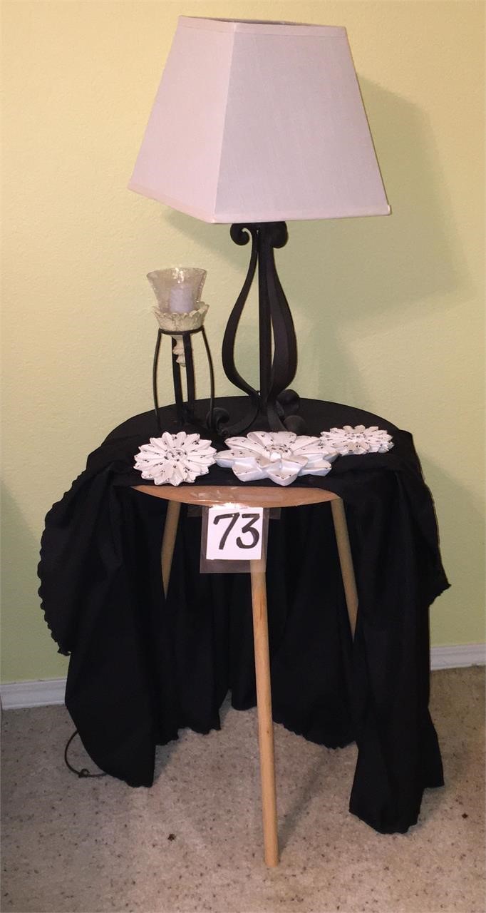 Side Table with Lamp & Flower Decor