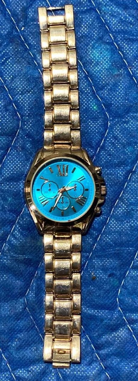 PREOWNED Accutime Gold Wristwatch