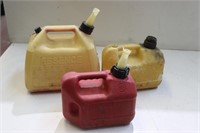 LOT 3 GAS CANS