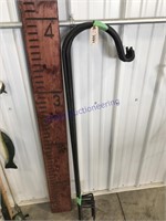 8 short plant hooks, 40" tall