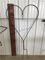 Heart plant hanger, approx 47" tall