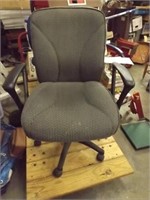 Modern Swivel/Adjustable Office Chair
