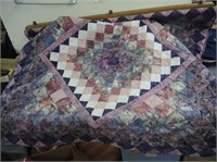 HANGINGQUILTED WALL