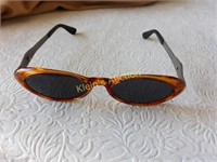 Gianni Versace vintage Sunglasses Model 4600?