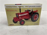 International 656 Hydrostatic Tractor