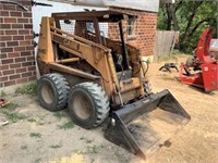 CASE 1845C SKIDLOADER W/ TOMAHAWK 72" DIRT BUCKET