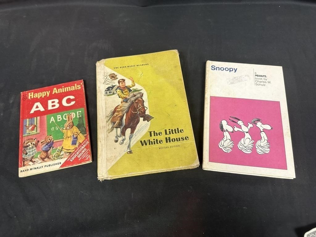Vintage Children's Books Inc. Snoopy & More