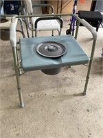 26 inch handicap stool