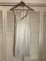 VINTAGE NYLON SLIP DRESS LACE TRIM